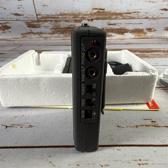 Audio-Technica PRO 88W VHF Wireless Microphone System Universal Use - Picture 4 of 8